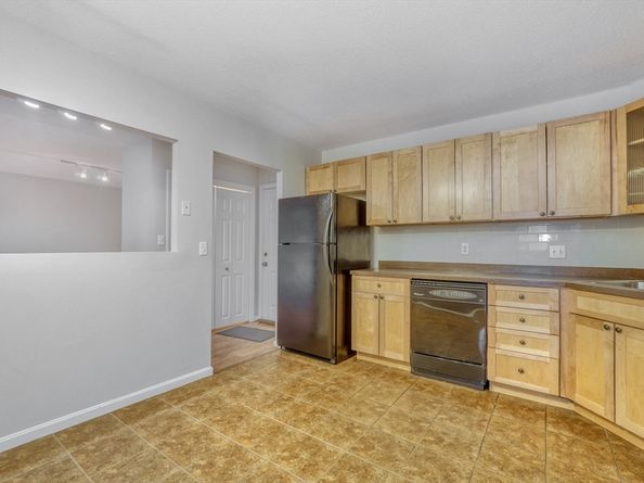 131 Coolidge Ave 123, Watertown MA 02472