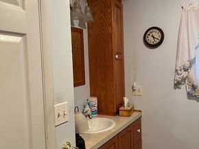 11 Sonia Dr, Marlborough MA 01752