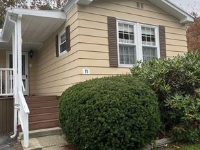 11 Sonia Dr, Marlborough MA 01752