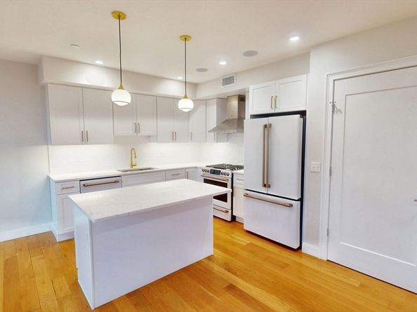 40 Westmoreland St 8, Boston MA 02124