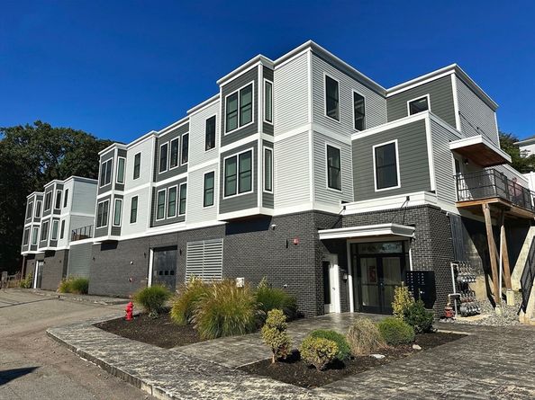 40 Westmoreland St 8, Boston MA 02124