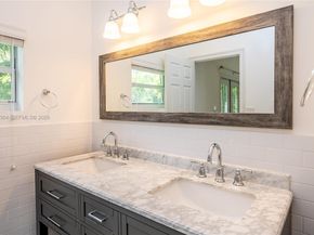 4160 Bay Point Rd, Miami FL 33137