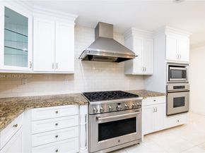 4160 Bay Point Rd, Miami FL 33137