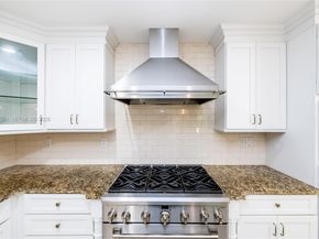 4160 Bay Point Rd, Miami FL 33137