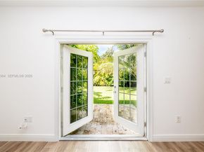 4160 Bay Point Rd, Miami FL 33137