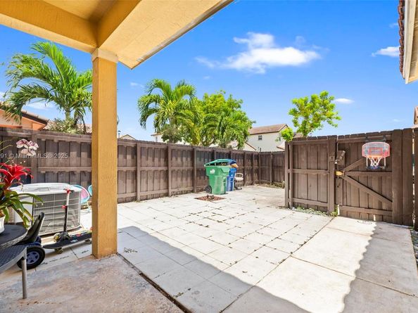 24557 SW 117th Ave, Homestead FL 33032