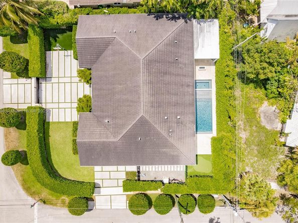 8200 SW 62nd Ave, Miami FL 33143