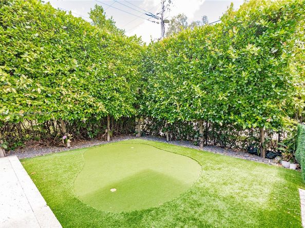 8200 SW 62nd Ave, Miami FL 33143