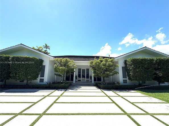 8200 SW 62nd Ave, Miami FL 33143