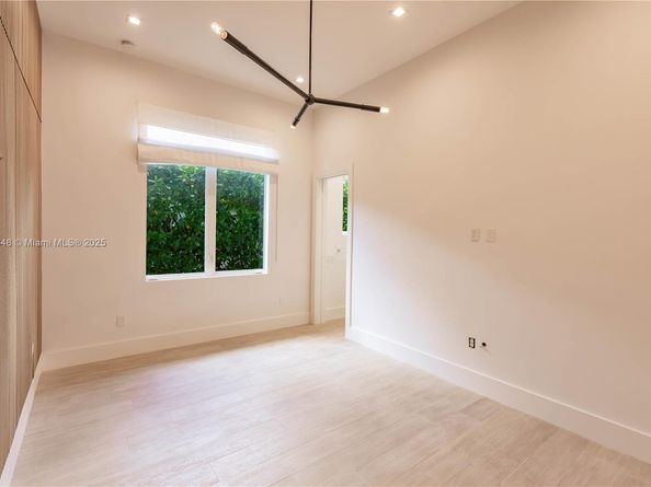 8200 SW 62nd Ave, Miami FL 33143
