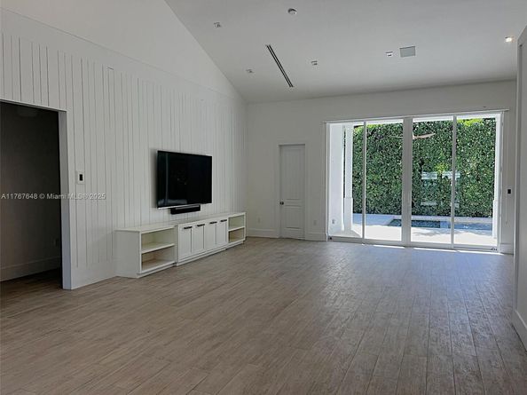 8200 SW 62nd Ave, Miami FL 33143