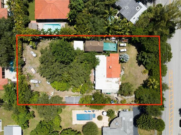 7901 SW 72nd Ave, Miami FL 33143