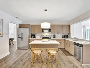 1960 SW 51st Ter, Plantation FL 33317