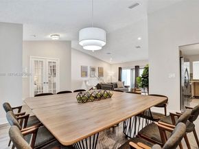1960 SW 51st Ter, Plantation FL 33317
