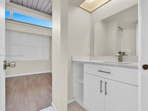 7601 SW 105th Ave, Miami FL 33173