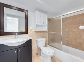 1450 NE 170th St 211, North Miami Beach FL 33162