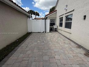 10285 Allegro Dr, Boca Raton FL 33428