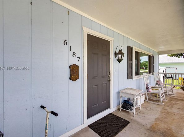 6187 Kendrick St, Jupiter FL 33458