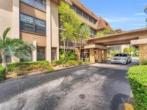 665 NE 195th St 326, Miami FL 33179