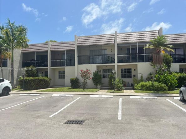 1325 N 15th Ave 23, Hollywood FL 33020