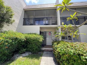 1325 N 15th Ave 23, Hollywood FL 33020