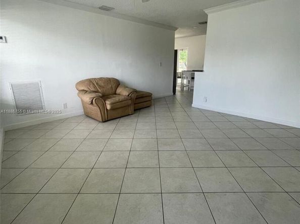 4040 NE 4th Ter, Deerfield Beach FL 33064