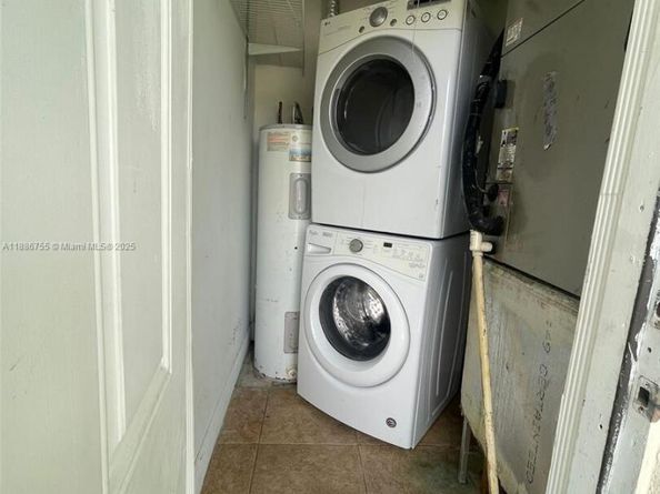 4040 NE 4th Ter, Deerfield Beach FL 33064