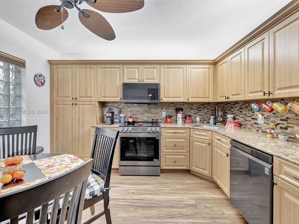 4350 NW 30th St 233, Coconut Creek FL 33066