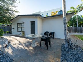1615 NE 9th St, Fort Lauderdale FL 33304