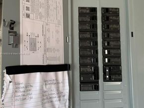 7970 NW 176th St, Hialeah FL 33015