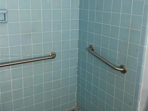 7970 NW 176th St, Hialeah FL 33015