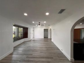 4888 NW 8th Ct, Plantation FL 33317