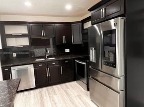 4888 NW 8th Ct, Plantation FL 33317