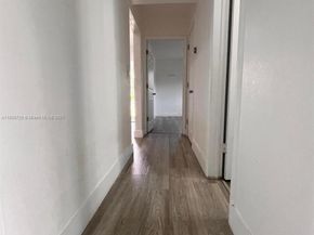 4888 NW 8th Ct, Plantation FL 33317
