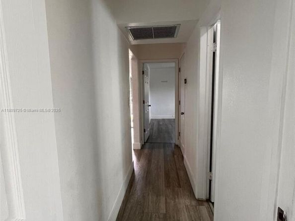 4888 NW 8th Ct, Plantation FL 33317