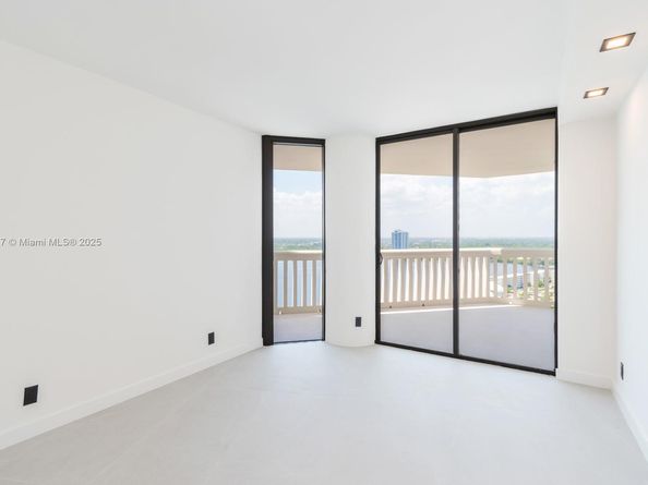 1000 Island Blvd 2511, Aventura FL 33160