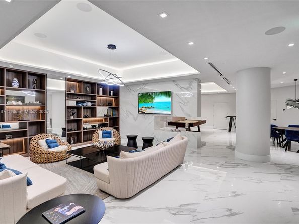 1000 Island Blvd 2511, Aventura FL 33160