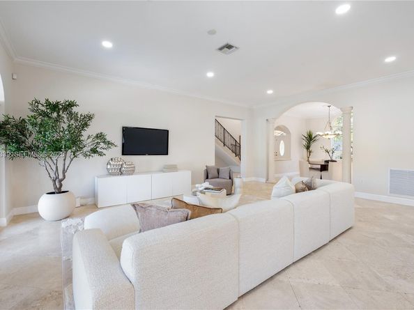 1511 Agua Ave, Coral Gables FL 33156