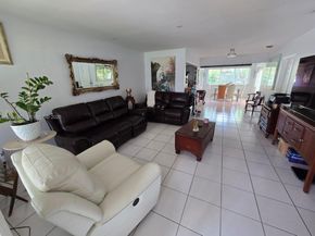 2321 N 57th Ave, Hollywood FL 33021