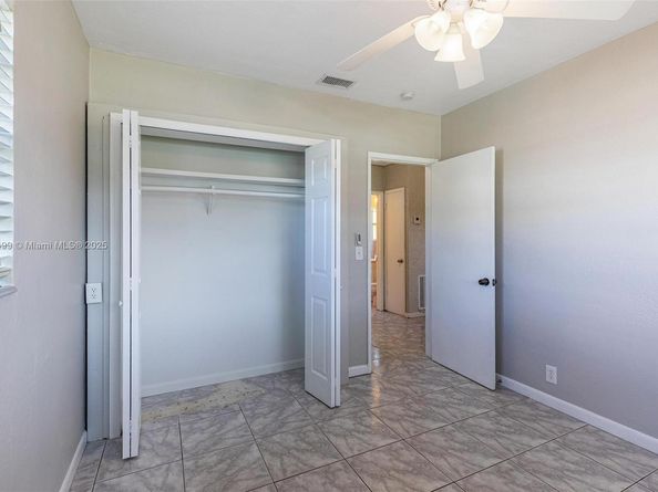 6416 N Grant St, Hollywood FL 33024