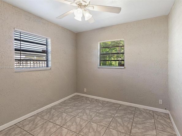6416 N Grant St, Hollywood FL 33024