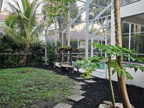 15843 SW 14th Ct, Pembroke Pines FL 33027