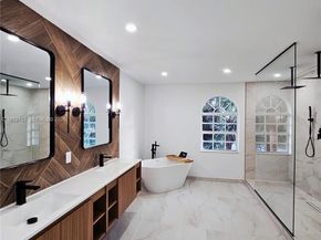 15843 SW 14th Ct, Pembroke Pines FL 33027