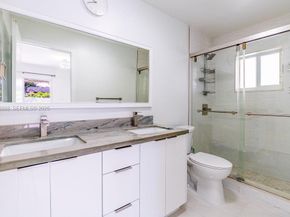 3425 SW 69th Ave, Miami FL 33155