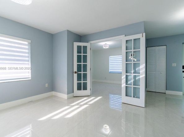 3425 SW 69th Ave, Miami FL 33155