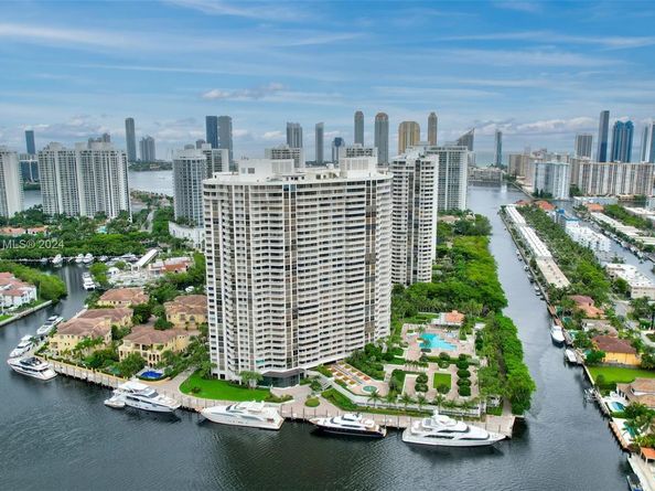 1000 Island Blvd 2511, Aventura FL 33160