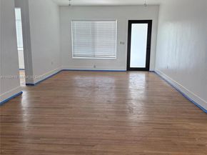 3551 NW 20th St, Miami FL 33142