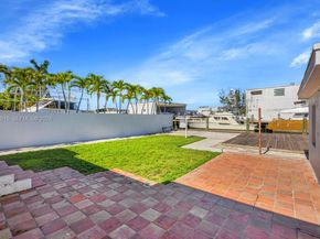 3551 NW 20th St, Miami FL 33142