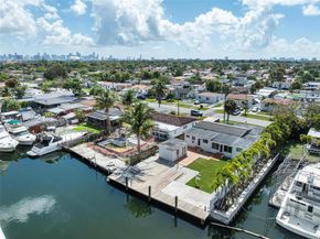 3551 NW 20th St, Miami FL 33142