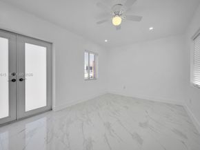 3551 NW 20th St, Miami FL 33142